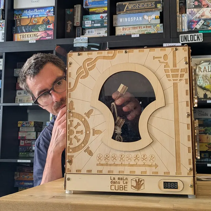 photo de joueurs de La main dans le Cube